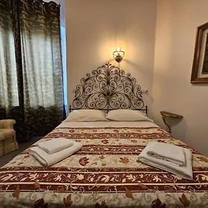 Antiche Memorie-eleganza E Confort In Centro Citta Apartamento